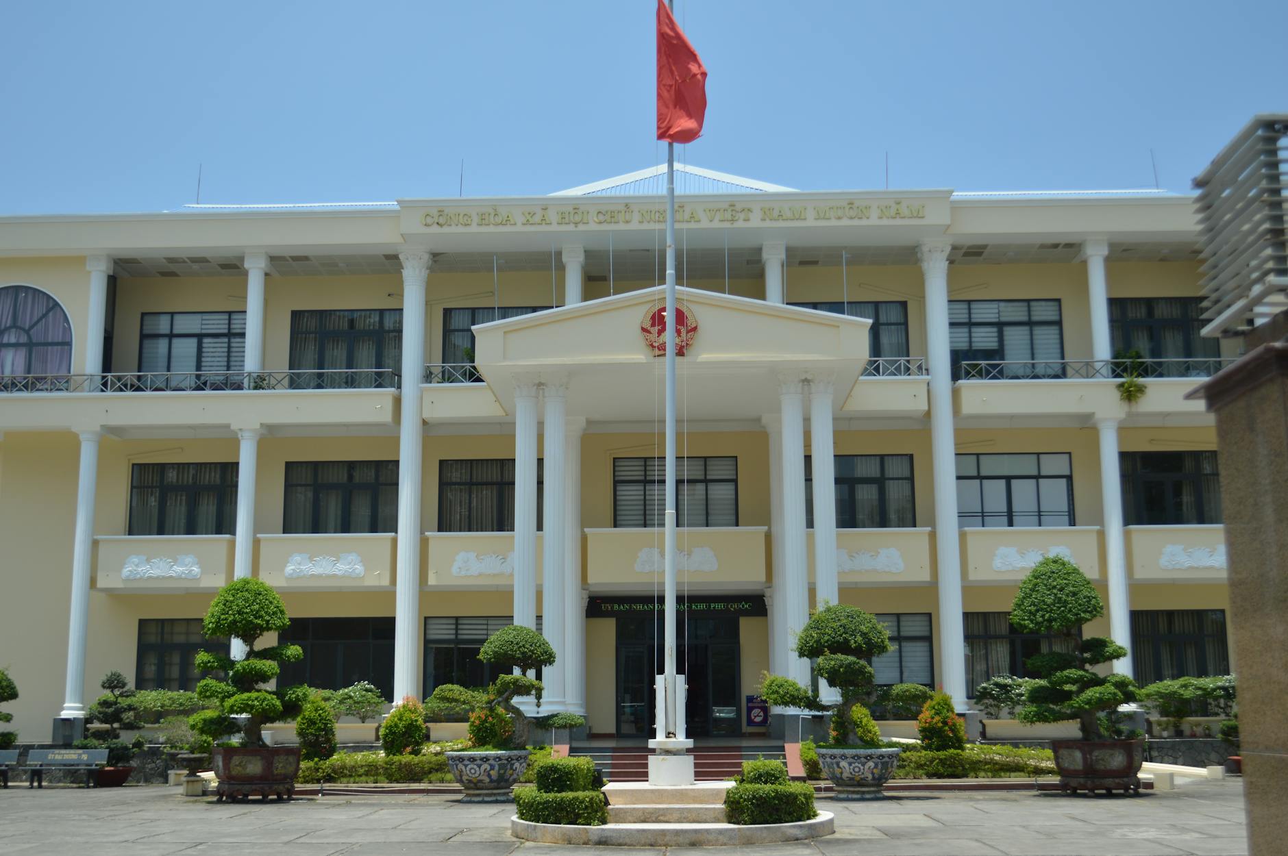 Phu Quoc Fish Sauce Factory Tour: A Unique Experience